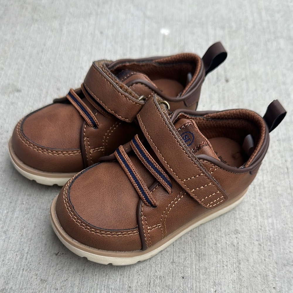 Stride Rite Brown Leather Shoes with Velcro Strap